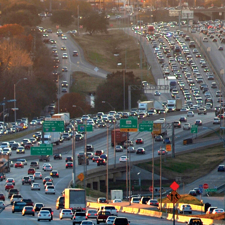 On a Typical Day, Texas Drivers Face Longest Delays on Houston, Austin Freeways